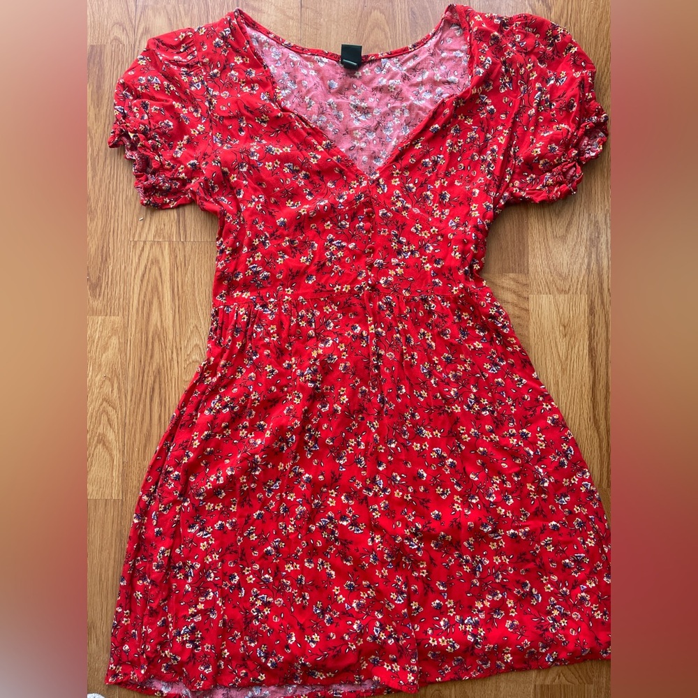 Floral Red Dress with Short Sleeves